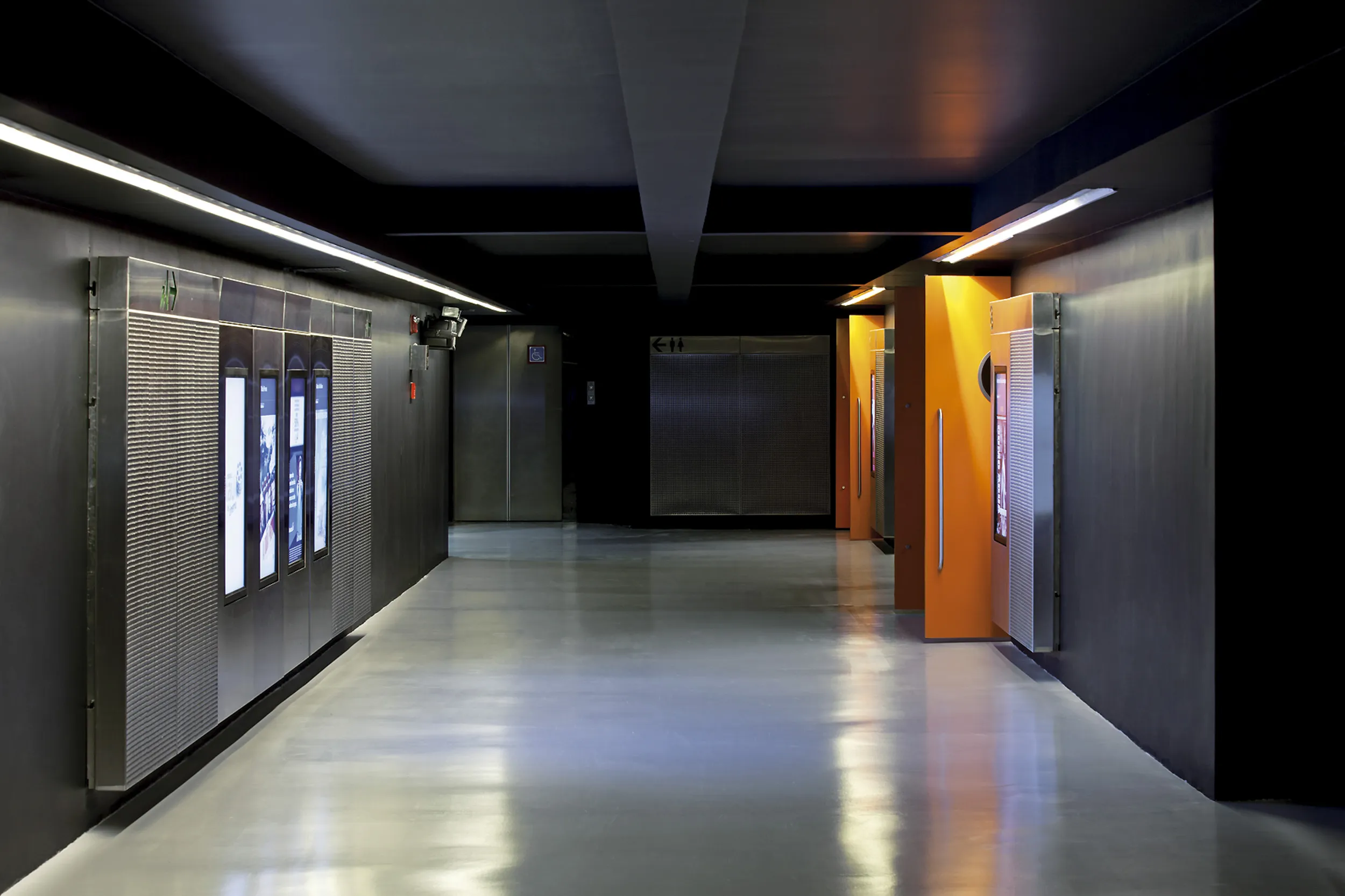 Distribution hallway view