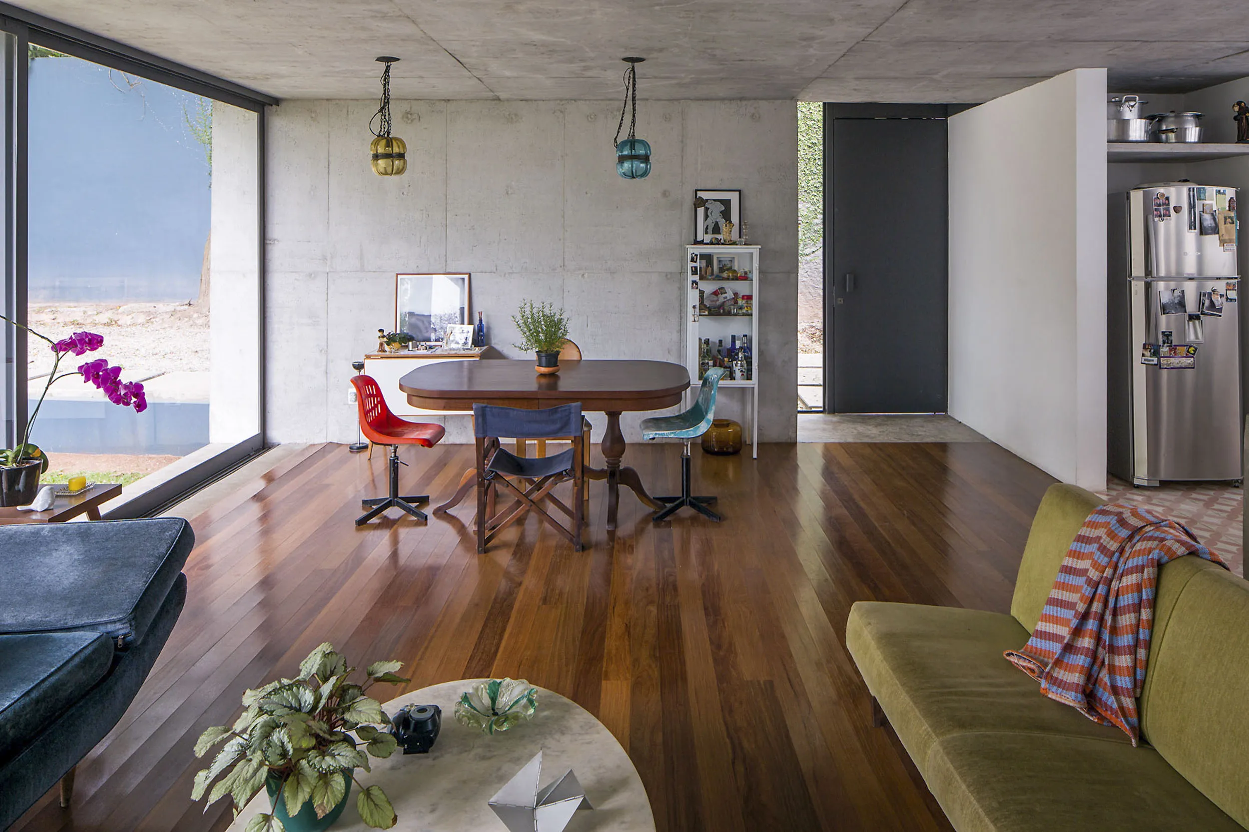 to the left dining room; to the right entrance hall